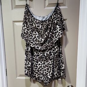 Leopard Print Strapless Romper With Pockets. Vacay Cruise Comfy